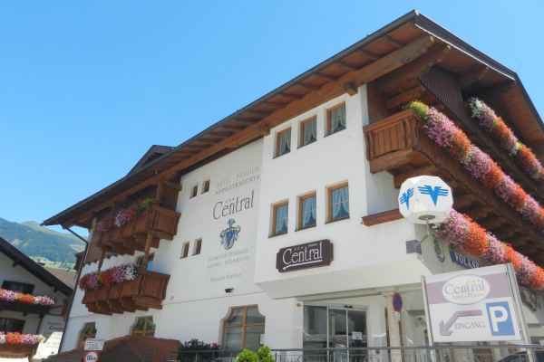 Aktivhotel Central mit Landhaus Central (Fügen)